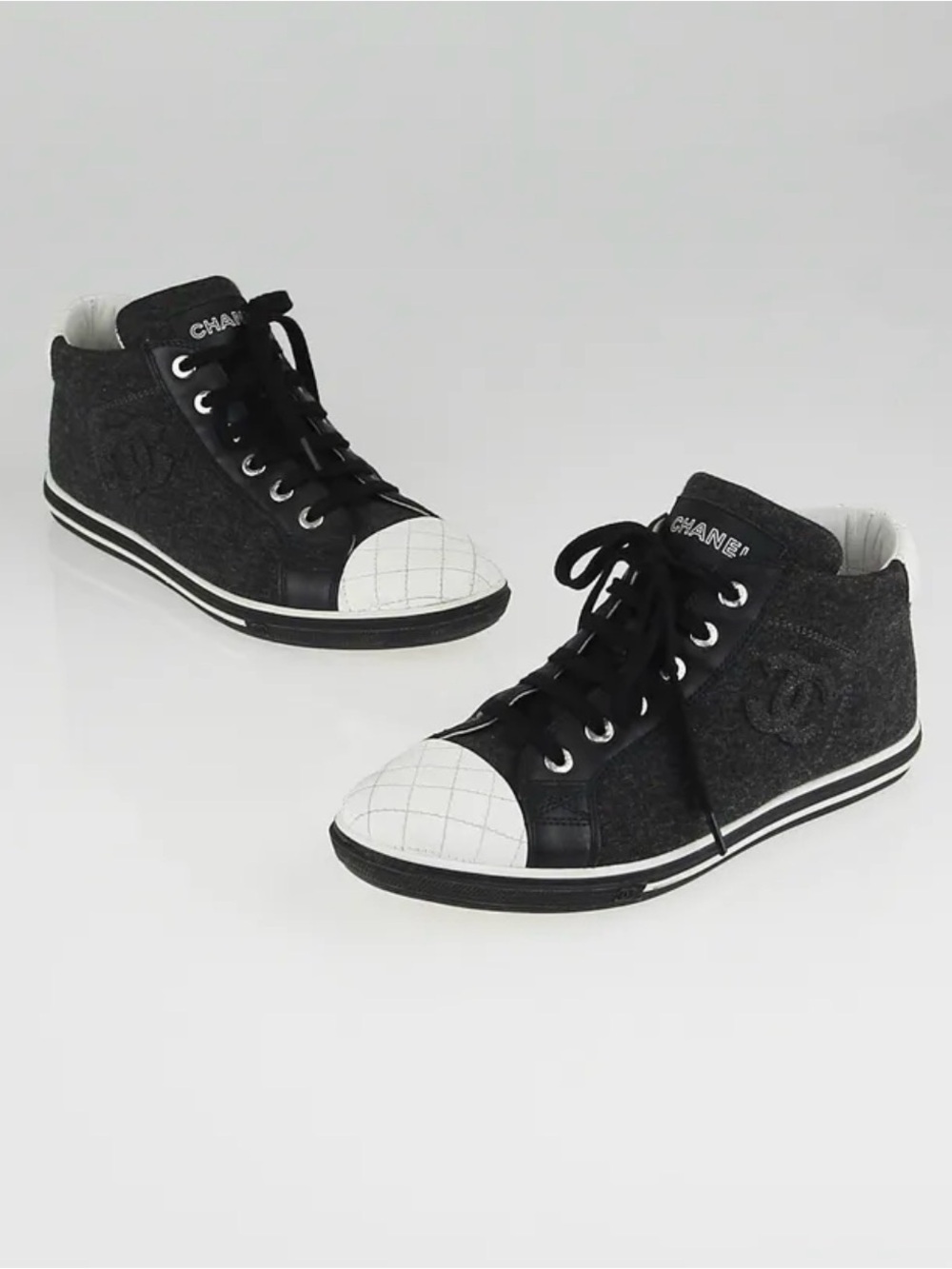 Vintage Chanel CC Sneakers – Women’s Size 41/ USA 9/10